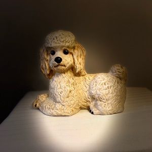 COPY - Dog Statue